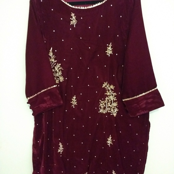 Agha Noor designer velvet Kurti or top - Picture 3 of 8